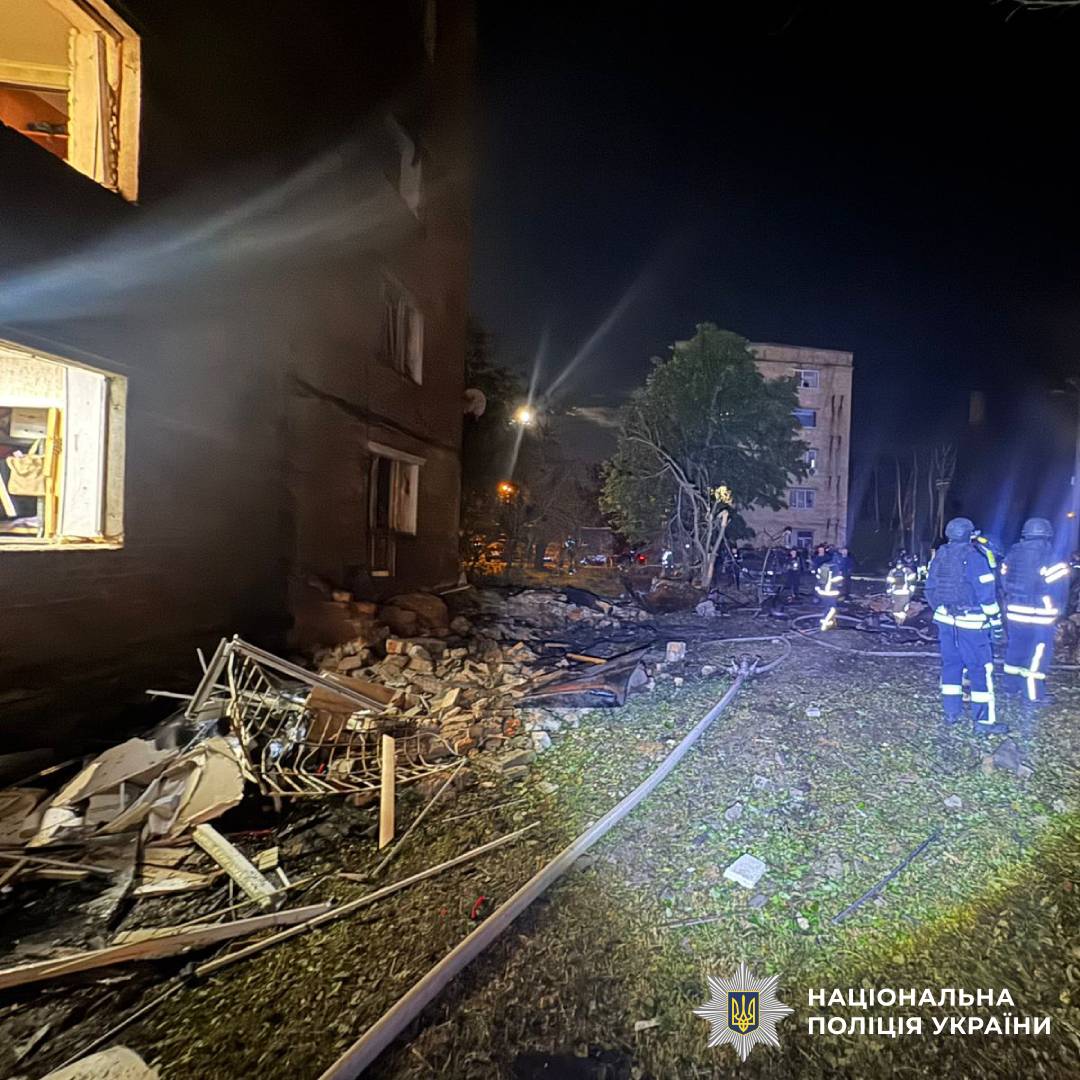 На фото наслідки ворожого обстрілу