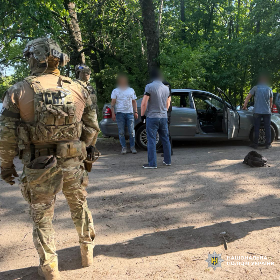 на Харківщині поліцейські викрили посадовців РТЦК та СП