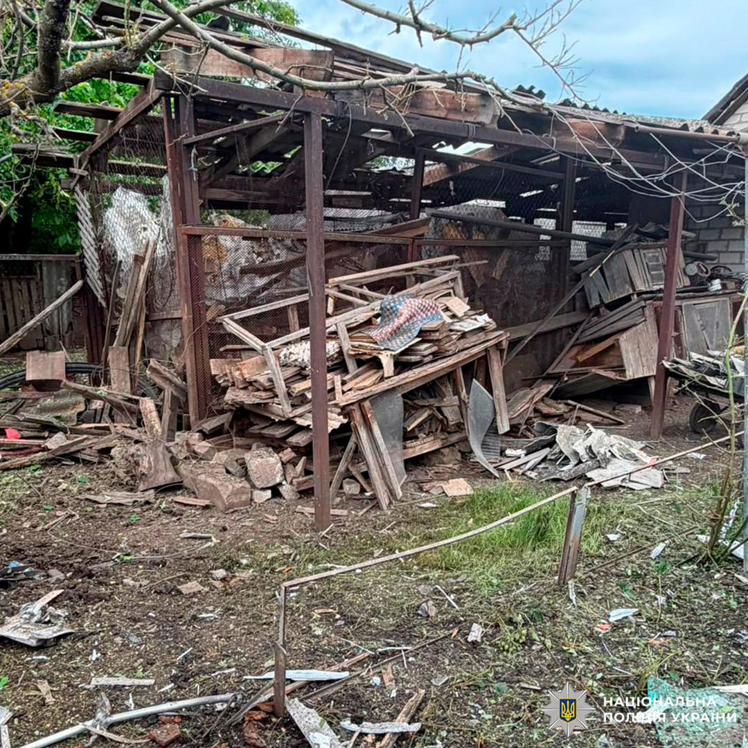 Троє людей загинули, 22 постраждали, у тому числі неповнолітні та поліцейська: правоохоронці задокументували наслідки воєнних злочинів на Харківщині