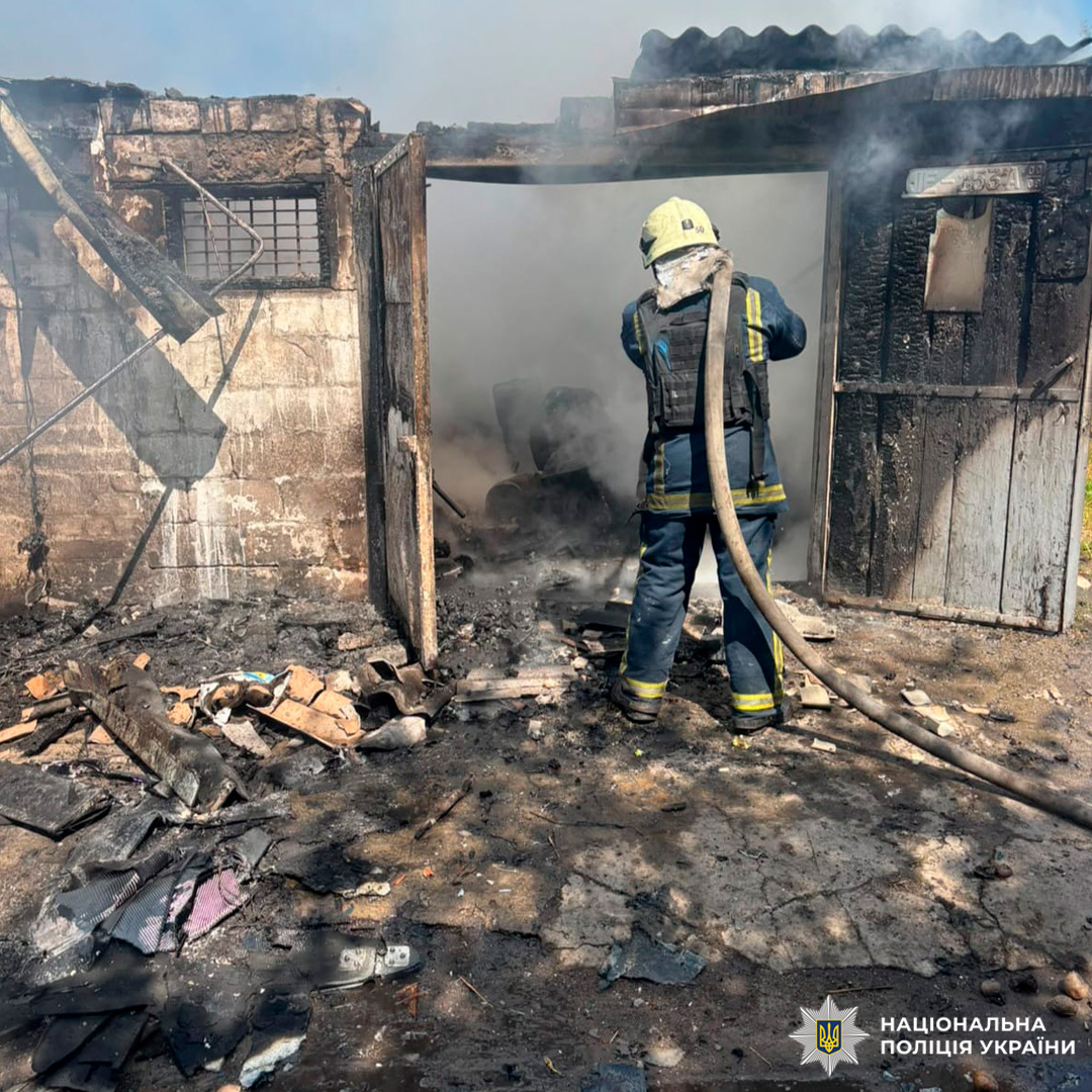 На Чугуївщині внаслідок атаки БпЛА поранено місцеву мешканку: поліція документує наслідки ворожого удару