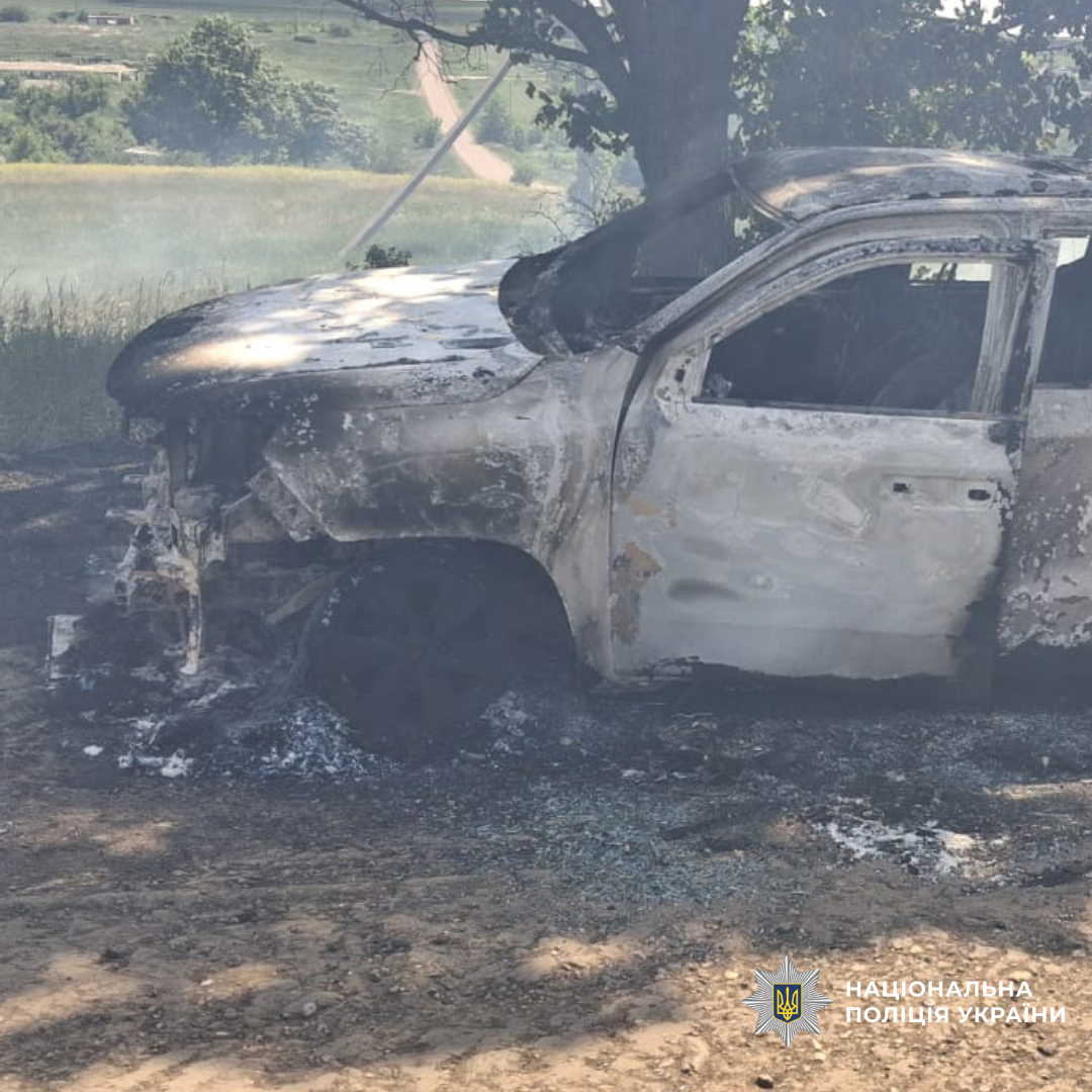 Загинув вибухотехнік поліції, є постраждалі: слідчі документують наслідки воєнного злочину військовослужбовців рф