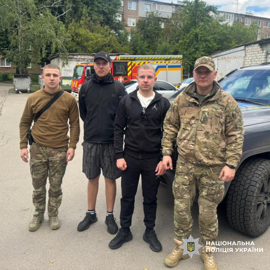 Поліцейські підрозділу «Білі Янголи» евакуювали 93 мешканці із небезпечних районів Харківщини