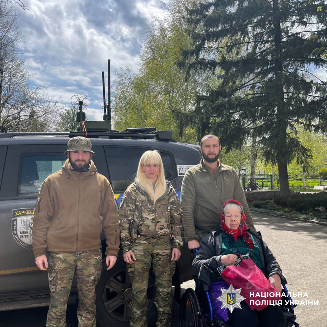 Поліцейські підрозділу «Білі Янголи» евакуювали 93 мешканці із небезпечних районів Харківщини