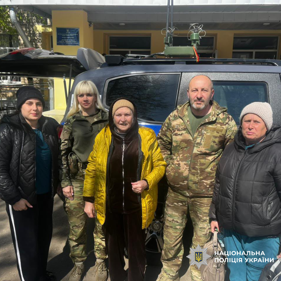 Поліцейські підрозділу «Білі Янголи» евакуювали 93 мешканці із небезпечних районів Харківщини