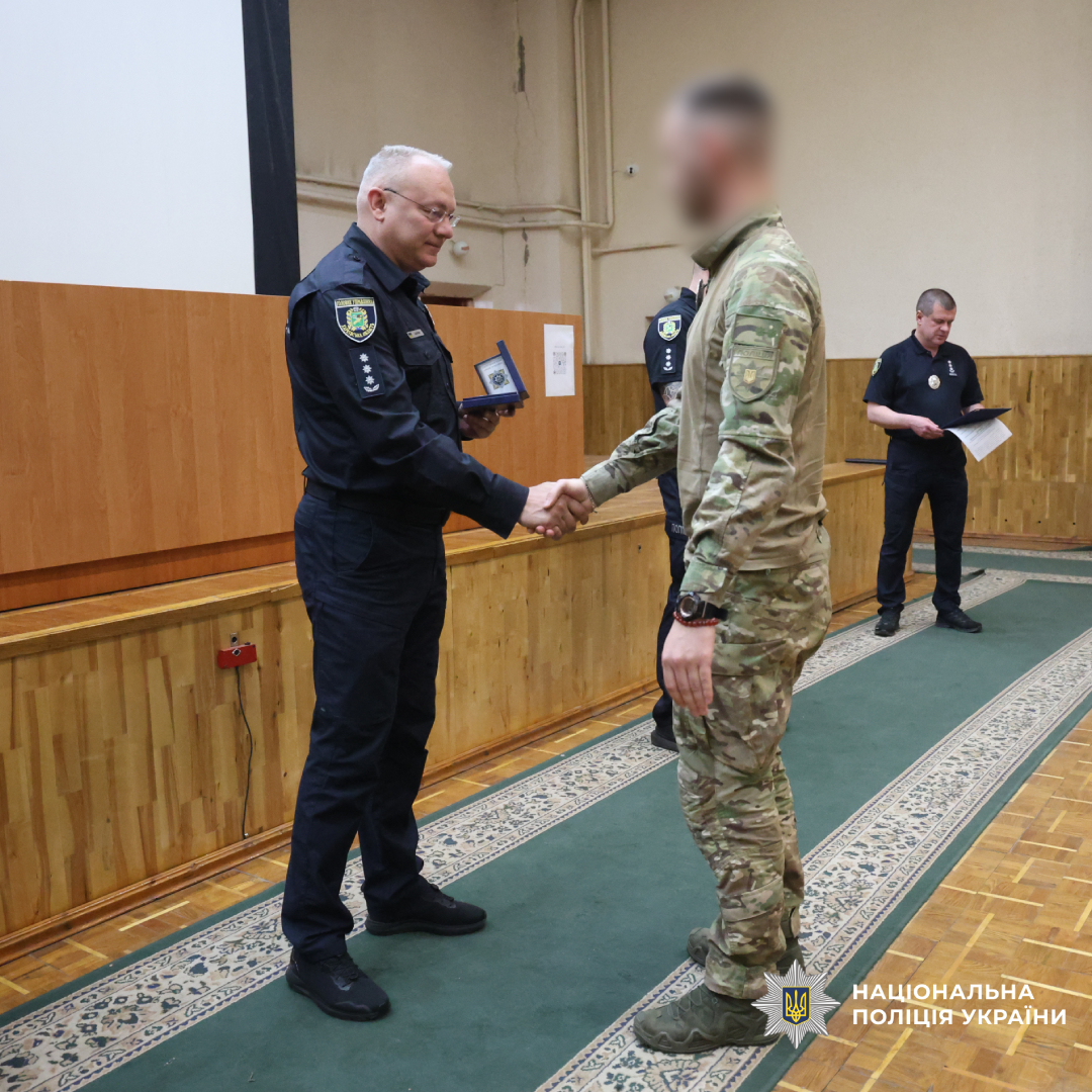 у Харкові привітали бійців стрілецького Полку поліції особливого призначення