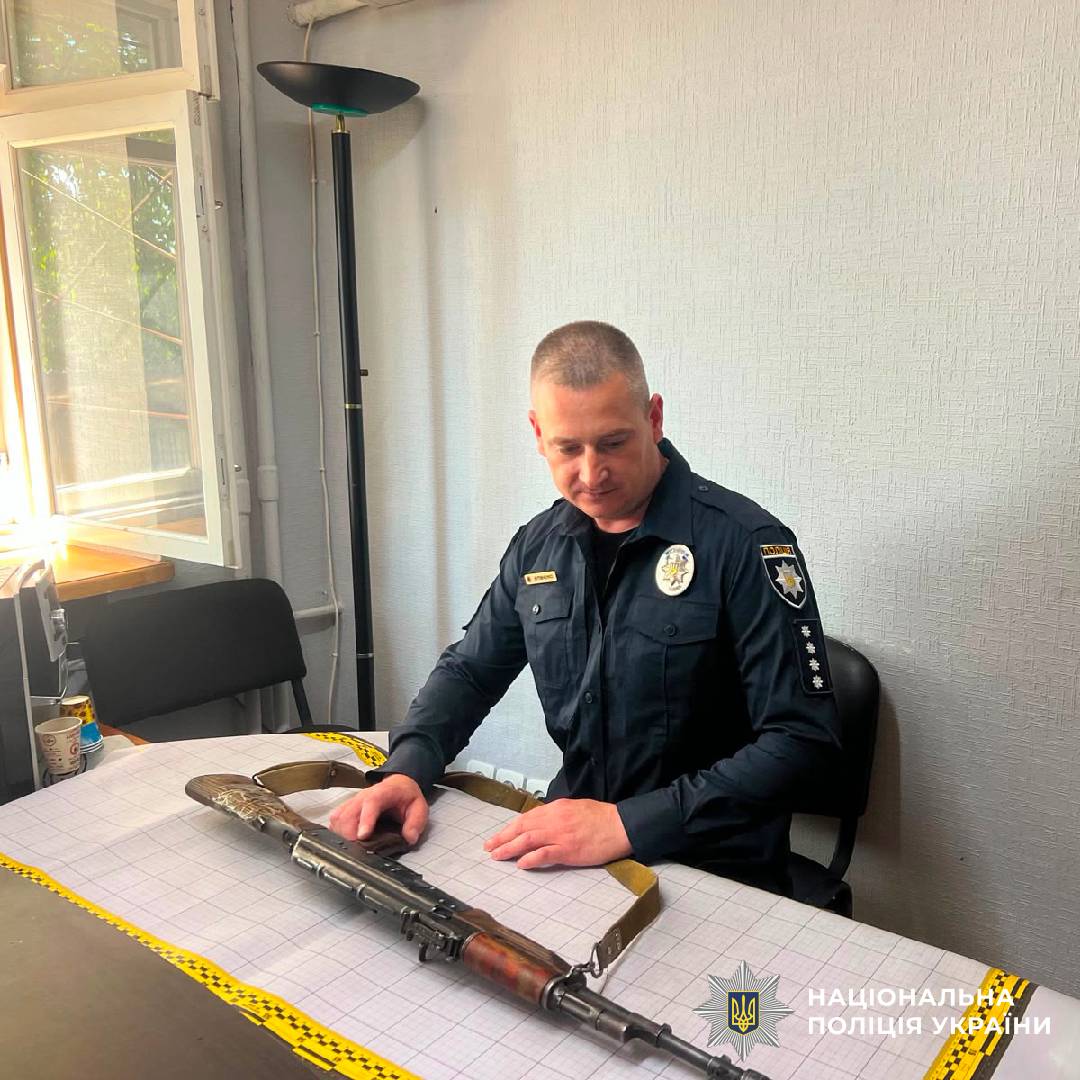 Поліцейські Індустріального району Харкова нагадують про необхідність декларування зброї