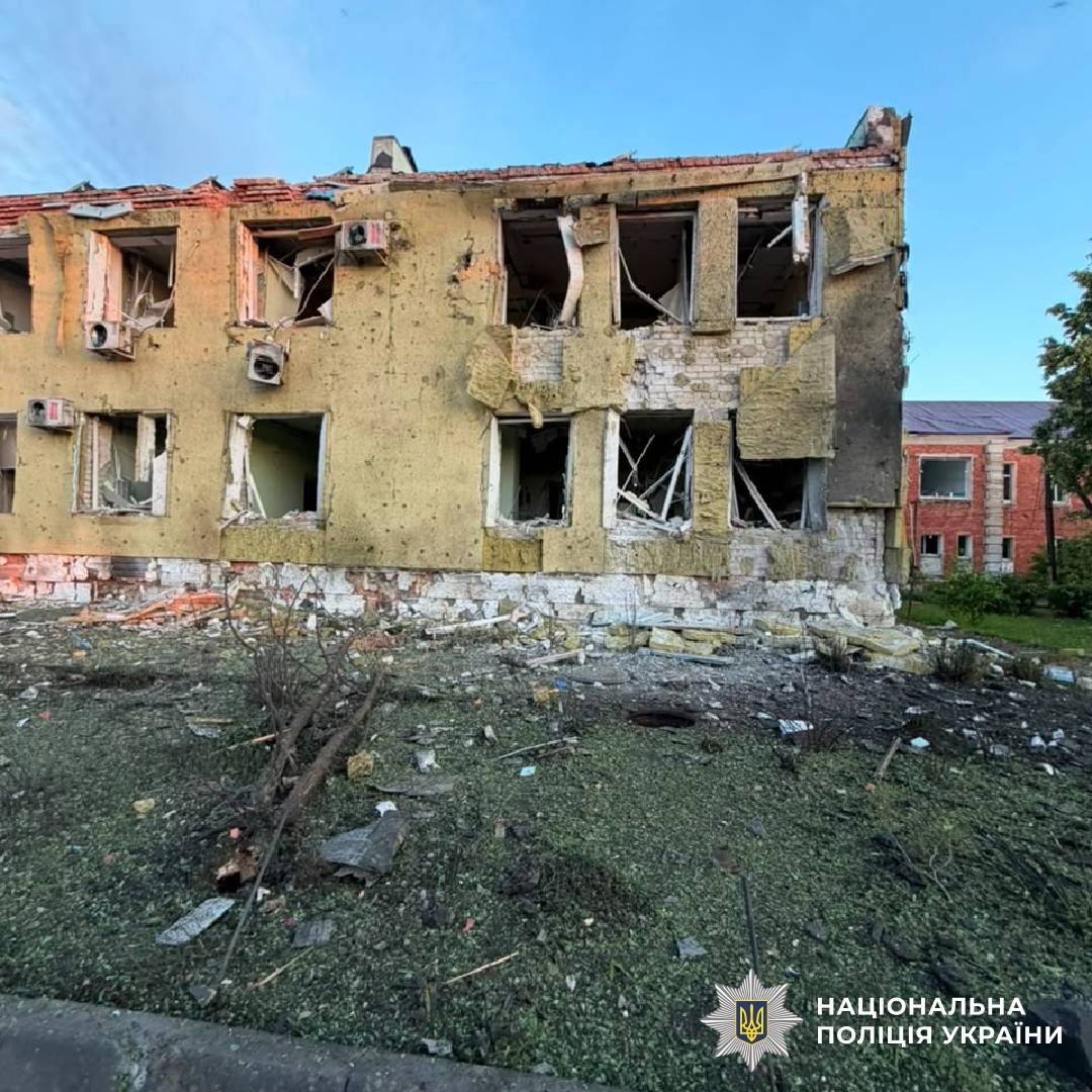На фото наслідки ворожого обстрілу