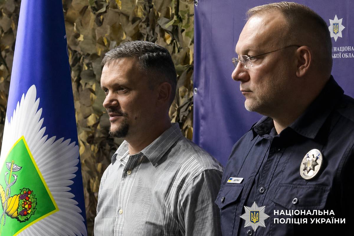 У поліції Харкова привітали працівників вибухотехнічної служби та внутрішнього аудиту з професійними святами