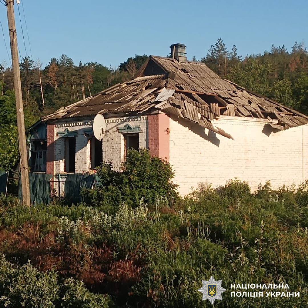 На фото наслідки ворожого обстрілу