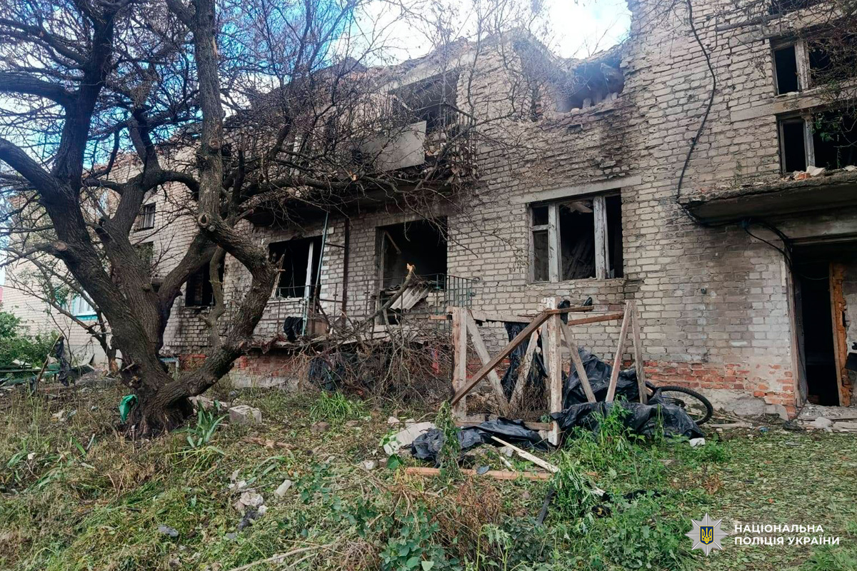 Одна людина загинула, троє постраждали: слідчі продовжують документувати наслідки воєнних злочинів країни-агресора на Харківщині