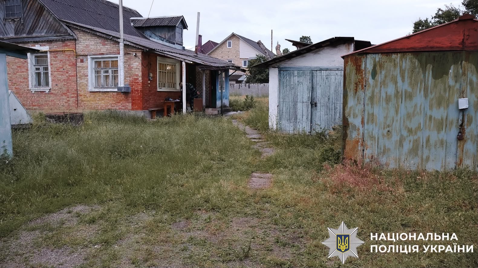 На фото зображений будинок де сталася подія