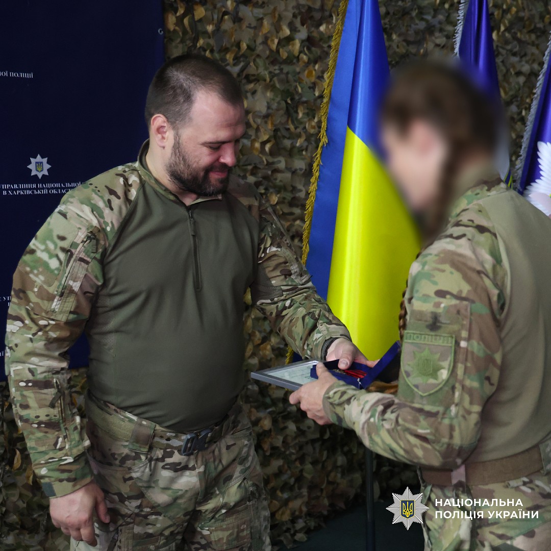 У Харкові вшанували пам’ять загиблого поліцейського та відзначили бійців підрозділів поліції особливого призначення