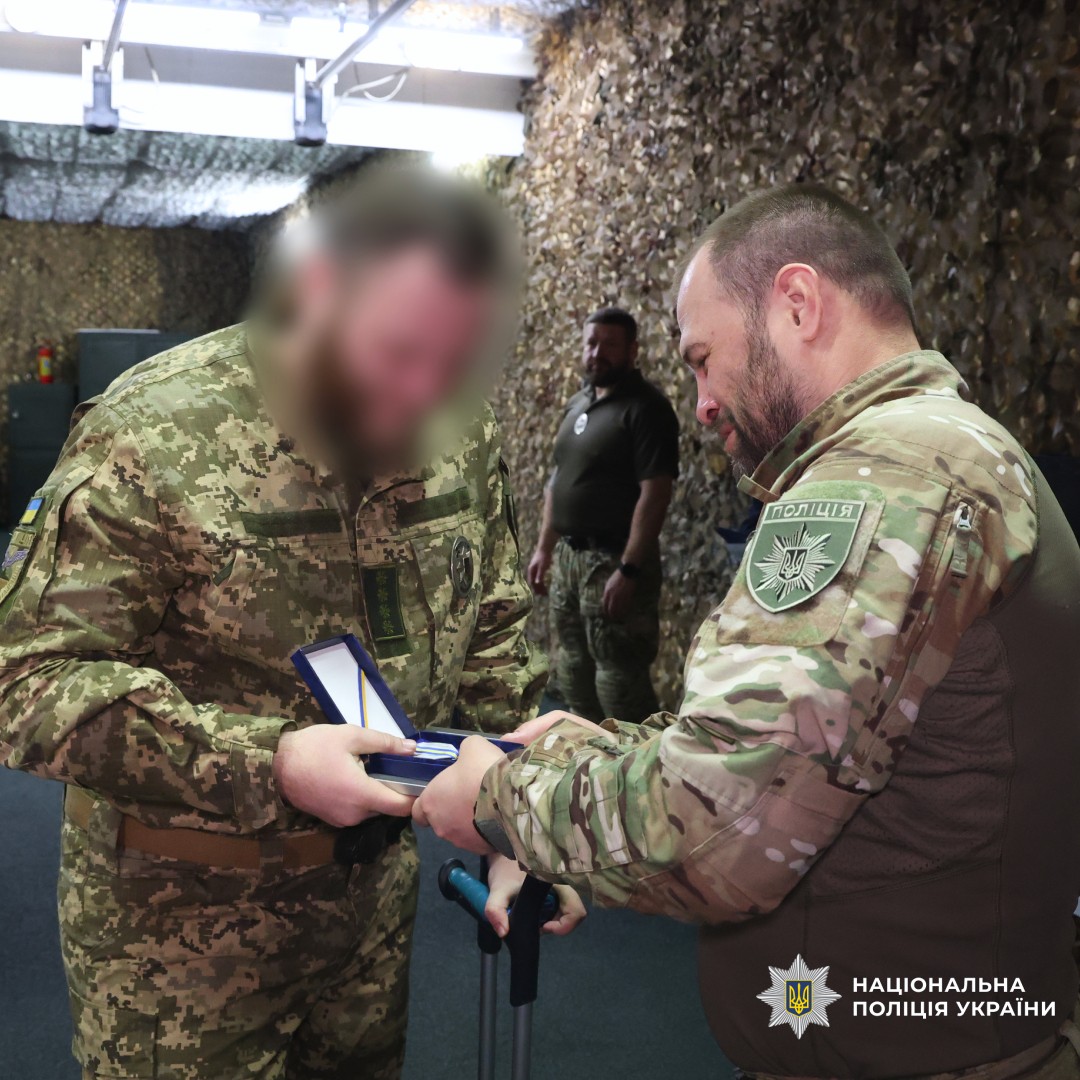 У Харкові вшанували пам’ять загиблого поліцейського та відзначили бійців підрозділів поліції особливого призначення