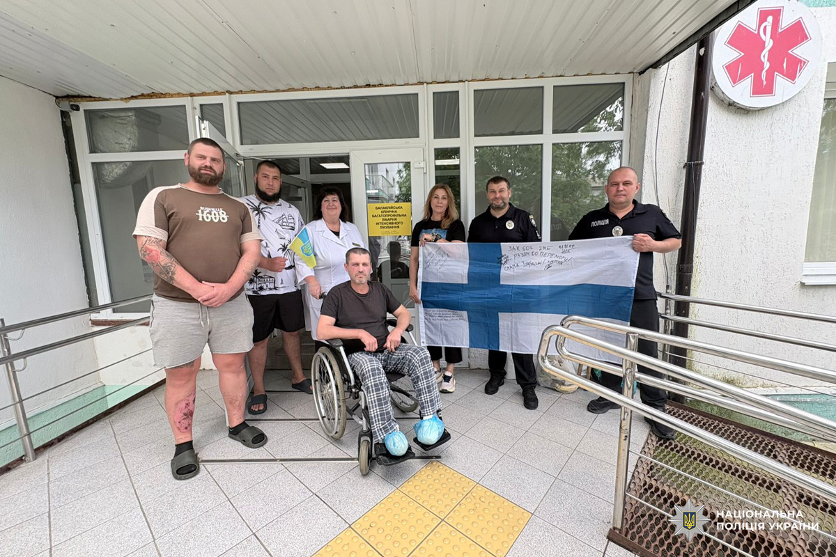 Представник поліції Харківщини долучився до передачі гуманітарної допомоги медичному закладу Балаклії