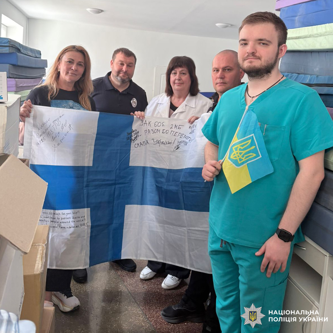 Представник поліції Харківщини долучився до передачі гуманітарної допомоги медичному закладу Балаклії