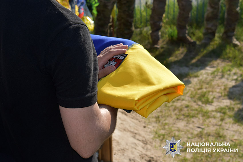 Назавжди 27: на Хмельниччині попрощалися із загиблим на війні бійцем Об’єднаної штурмової бригади Нацполіції «Лють» Миколою Рижиком