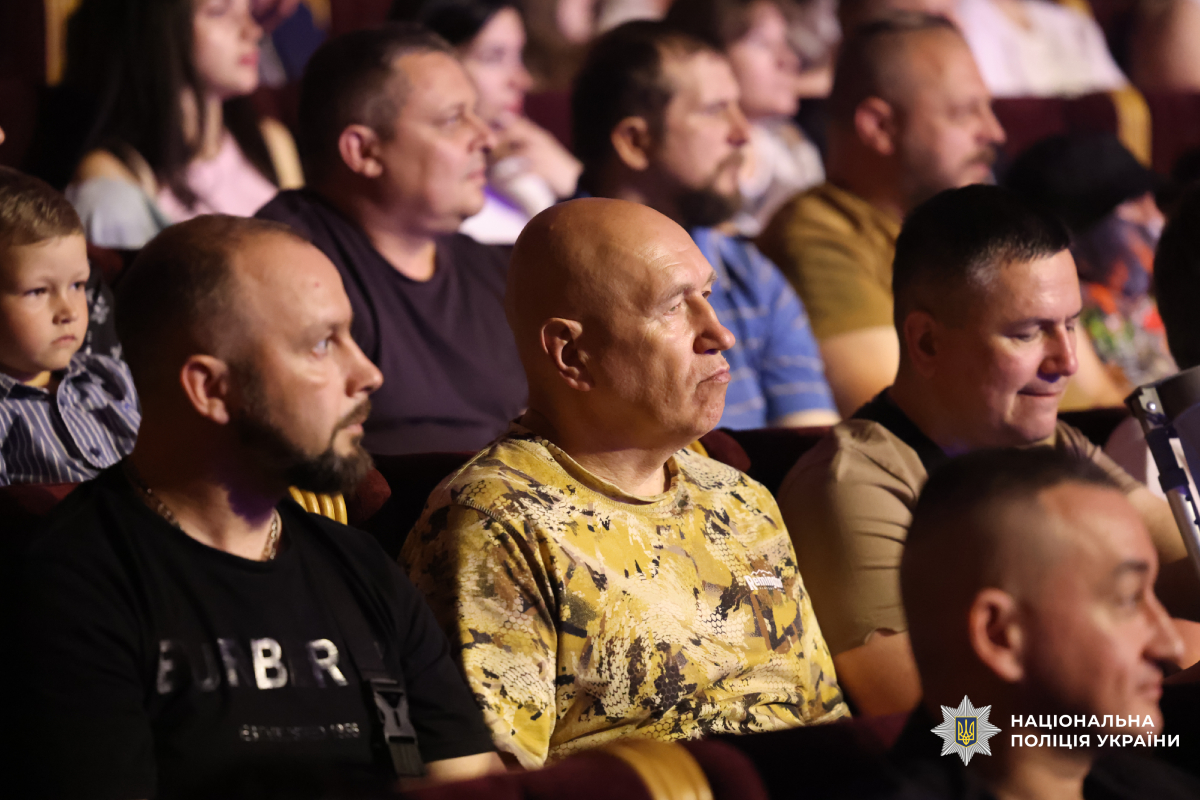Музична терапія для героїв: поранені бійці Сил оборони завітали на благодійний концерт у Харкові