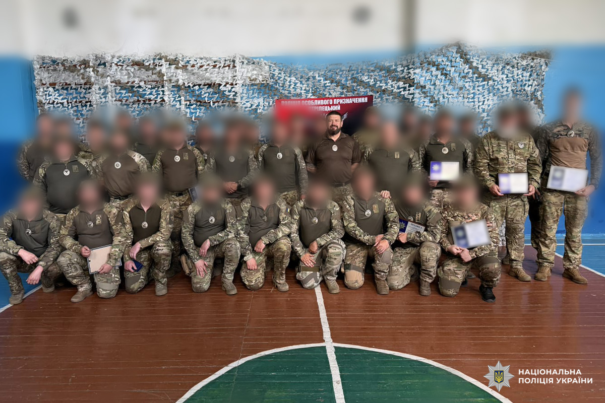 Поліцейських стрілецького батальйону Харківщини нагородили за сумлінну службу та відданість Україні