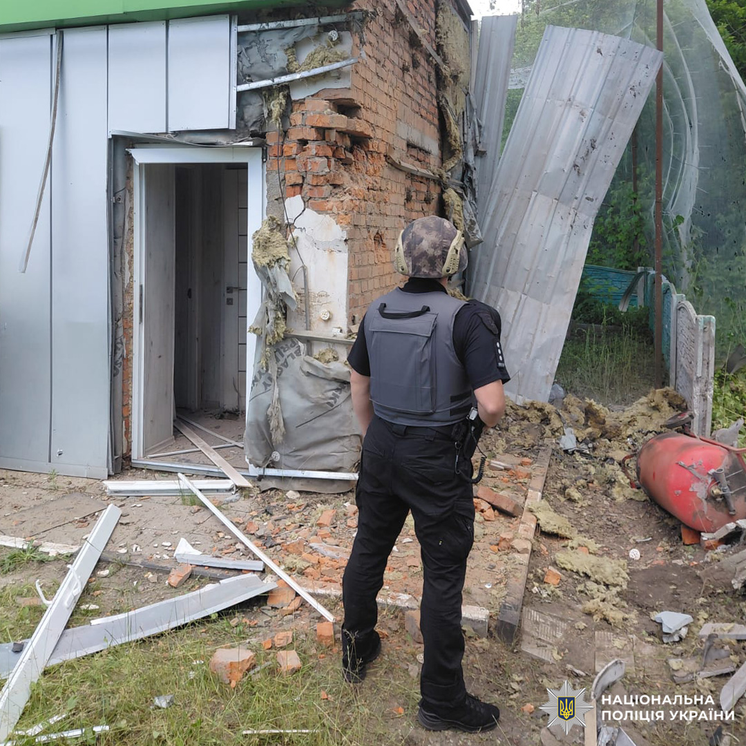 Жінка загинула, 13 людей постраждали, серед яких діти: слідчі задокументували наслідки воєнних злочинів росіян на Харківщині