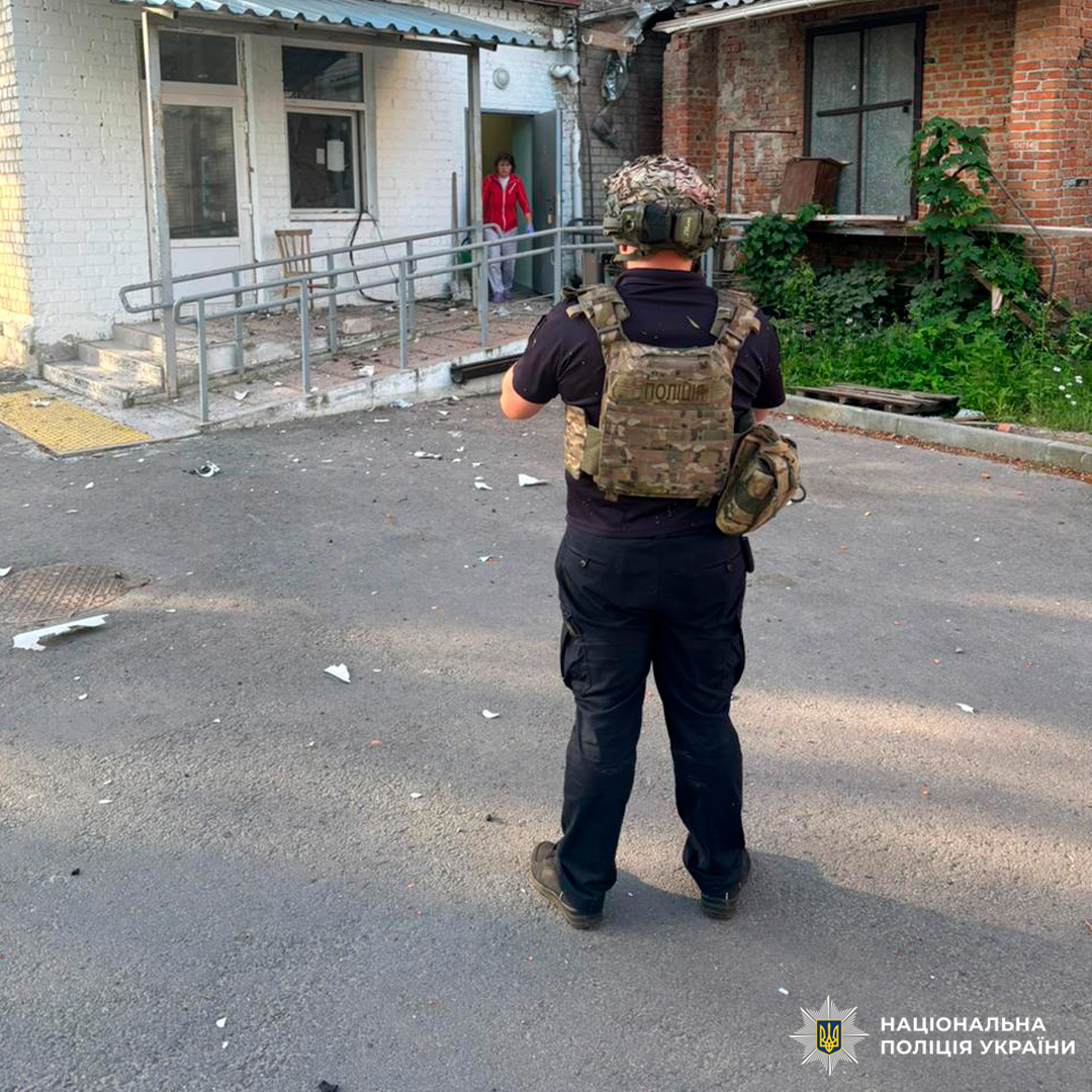Загинув чоловік, ще 8 людей постраждали: слідчі Харківщини продовжують документувати воєнні злочини країни-агресора