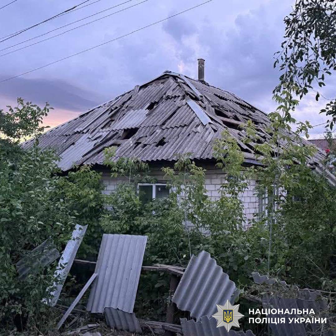 На фото наслідки ворожого обстрілу