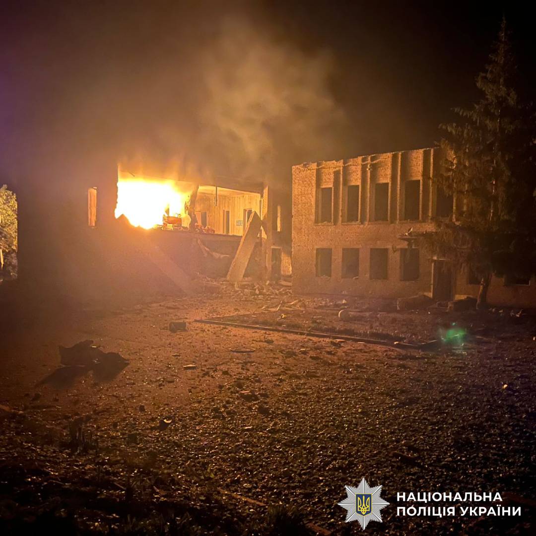 На фото наслідки ворожого обстрілу