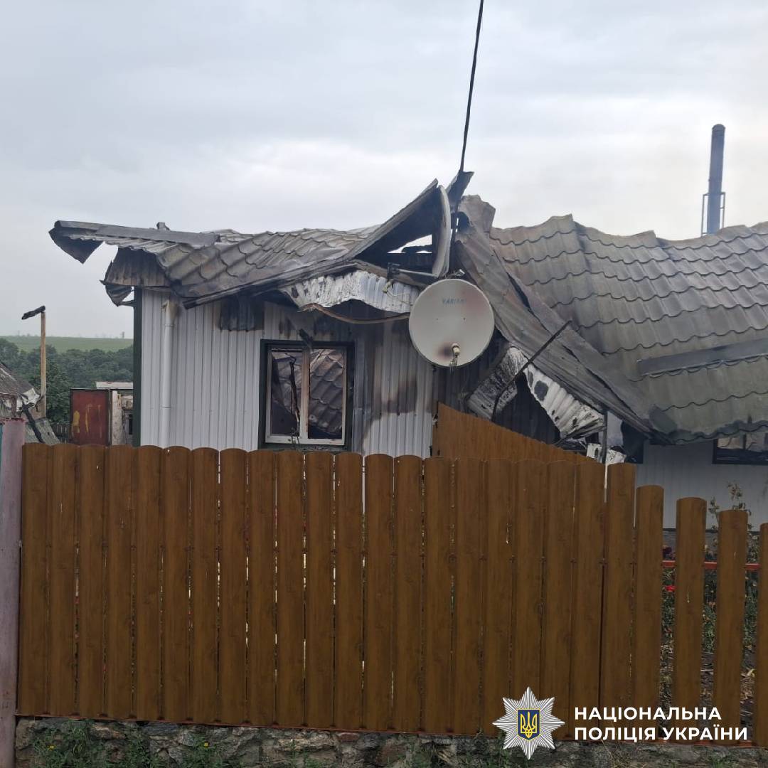 На фото наслідки ворожого обстрілу