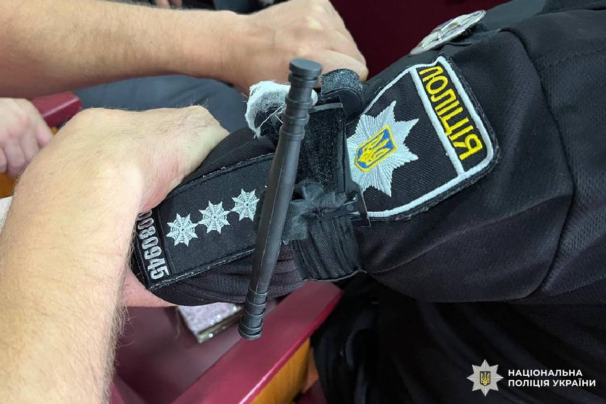 Безпека понад усе: поліцейські Харківщини вдосконалили знання з мінної безпеки та домедичної допомоги