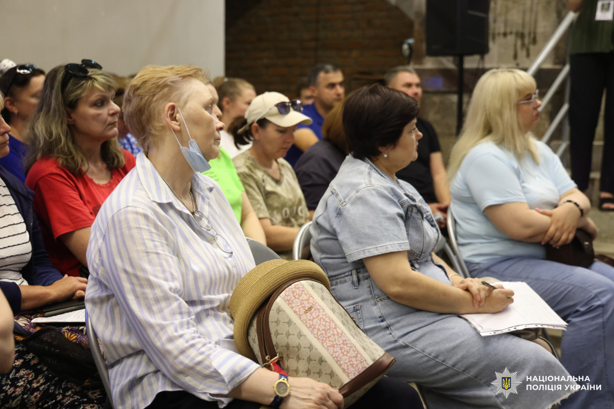 Поліція Харківщини об'єднала профільні служби для зустрічі з родинами безвісти зниклих Захисників