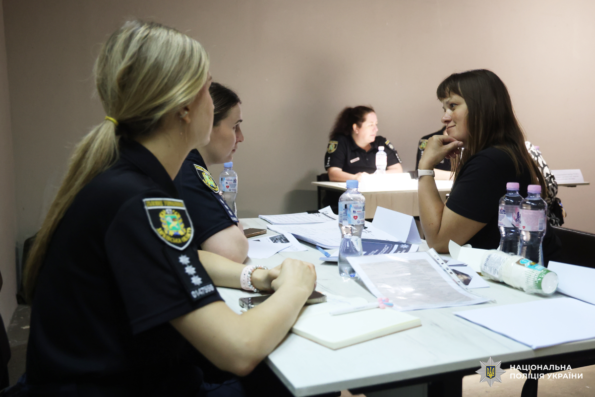 Поліція Харківщини об'єднала профільні служби для зустрічі з родинами безвісти зниклих Захисників