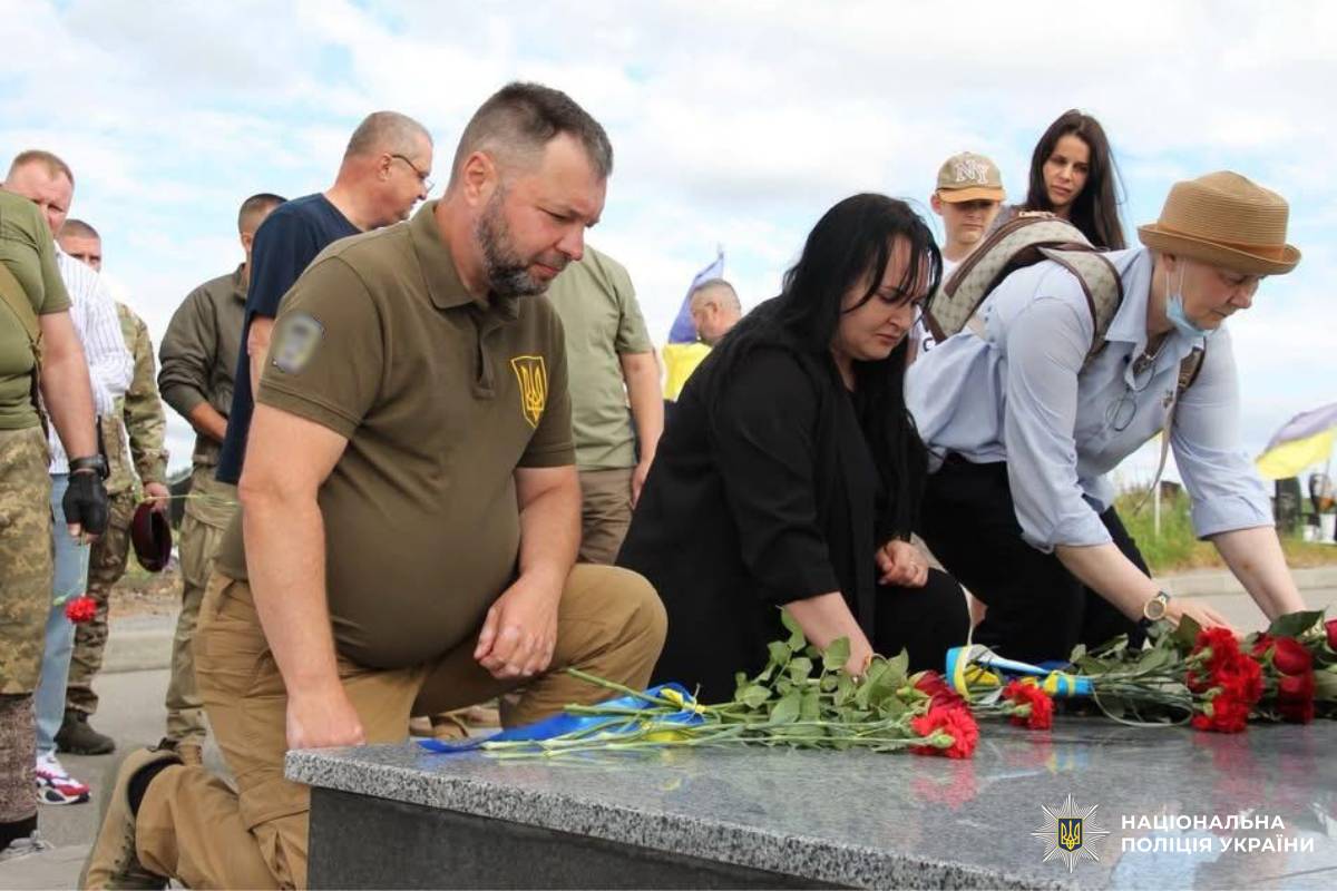 Поліція Харківщини долучилася до заходів з нагоди Дня Конституції України та вшанування пам’яті Захисників і Захисниць