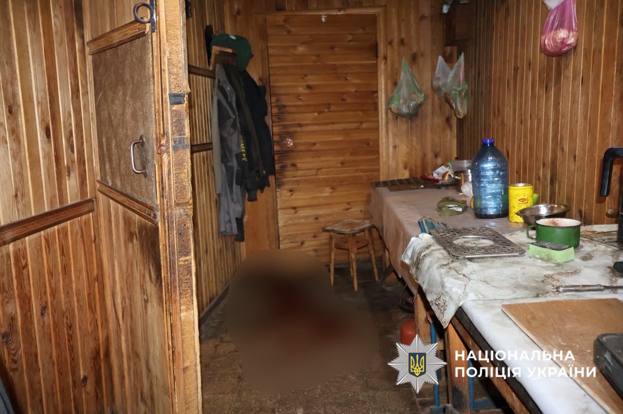 На фото зображено місце події.