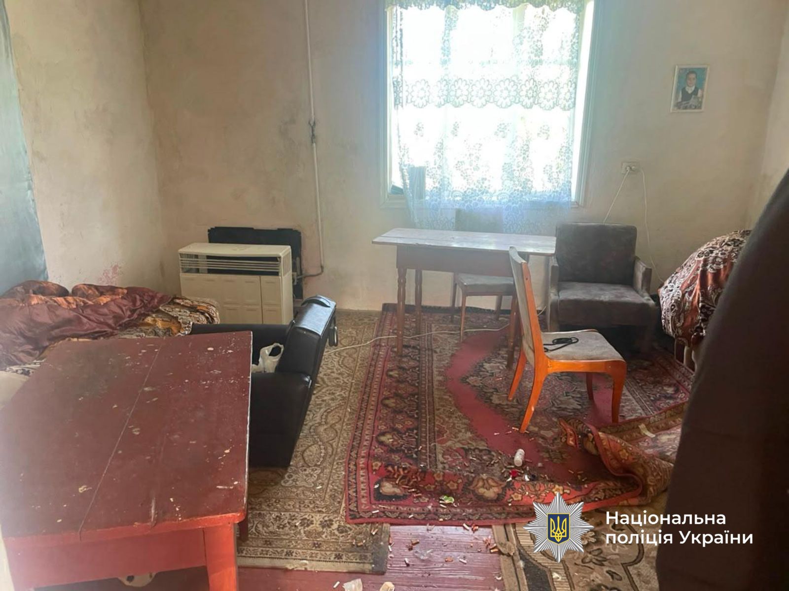 Била та знущалася над сином з інвалідністю
