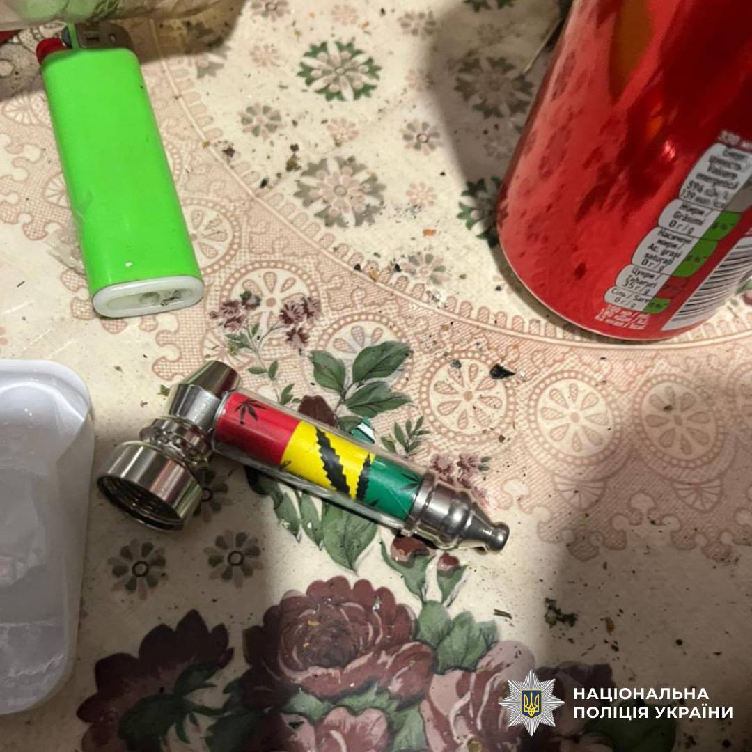 На Харківщині поліцейські викрили наркозбувача