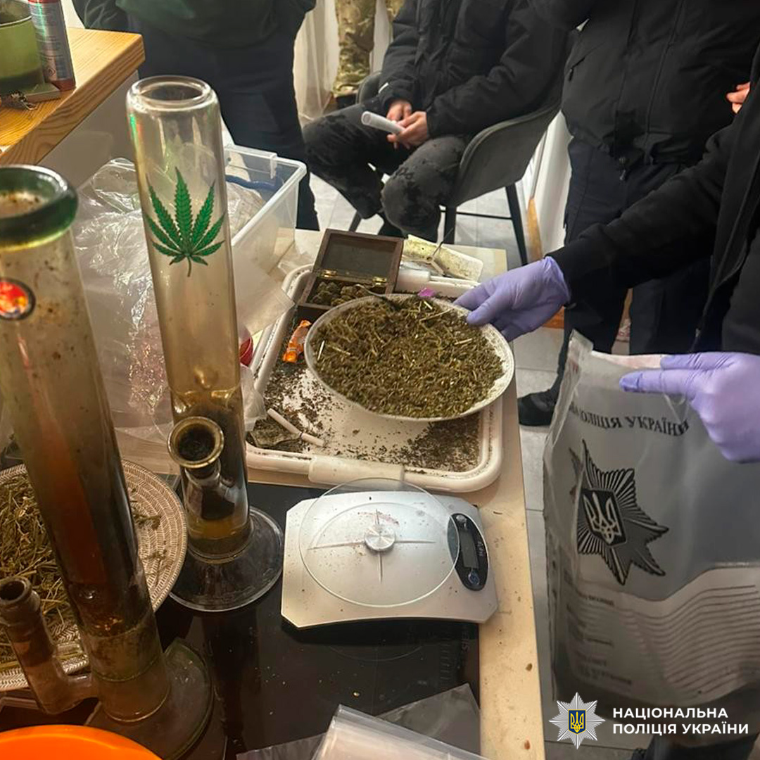 Поліцією скеровано до суду обвинувальний акт щодо міжрегіональної організованої групи, яка збувала наркотики через соцмережу