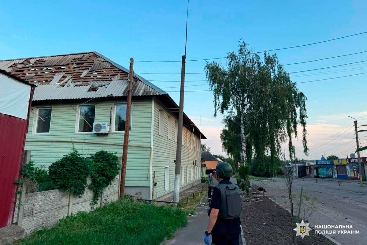 Восьмеро людей постраждали: слідчі задокументували наслідки воєнних злочинів військових рф на Харківщині