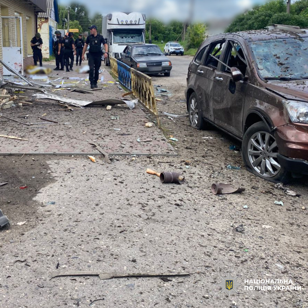 поліцейські документують наслідки ранкових ударів по Харківщині