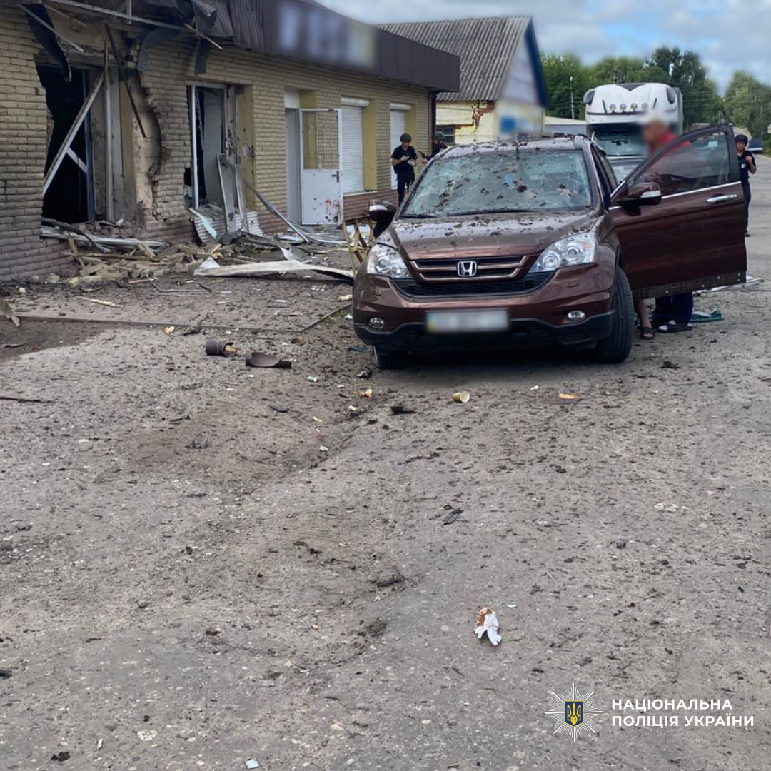 поліцейські документують наслідки ранкових ударів по Харківщині