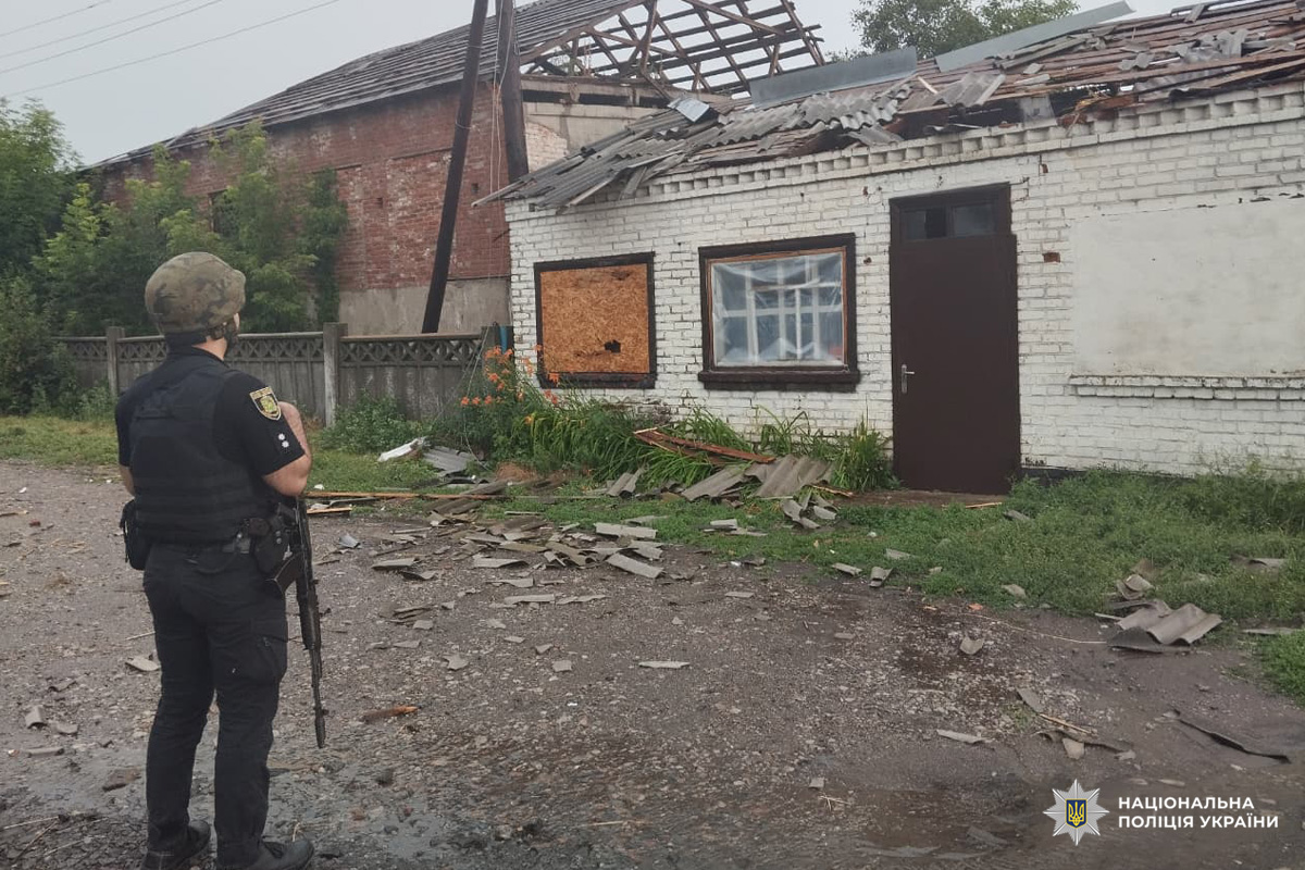 Двоє людей загинуло, є постраждалі: слідчі документують наслідки воєнних злочинів військових рф на Харківщині