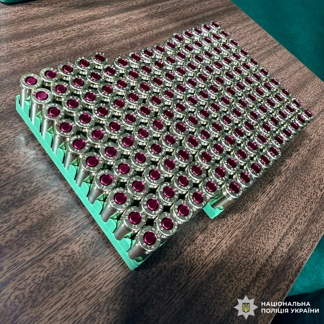 Працівники поліції Харкова вдосконалюють навички вогневої підготовки