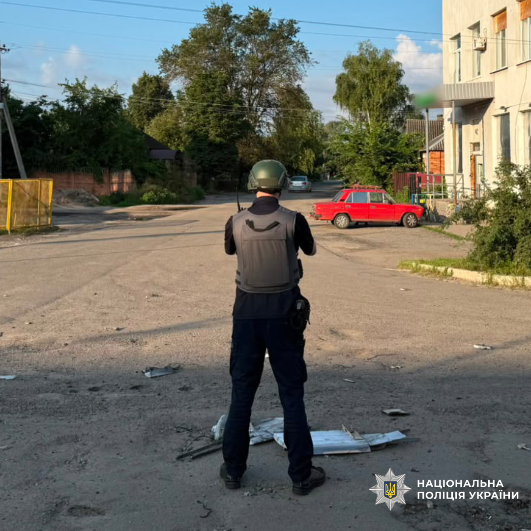 поліцейські документують воєнні злочини військовослужбовців рф на Харківщині