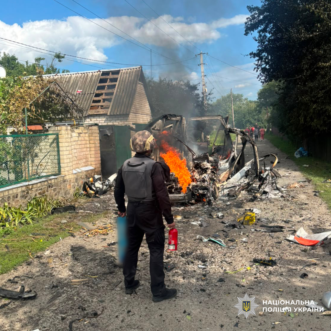 поліцейські продовжують збирати докази воєнних злочинів військовослужбовців рф на Харківщині