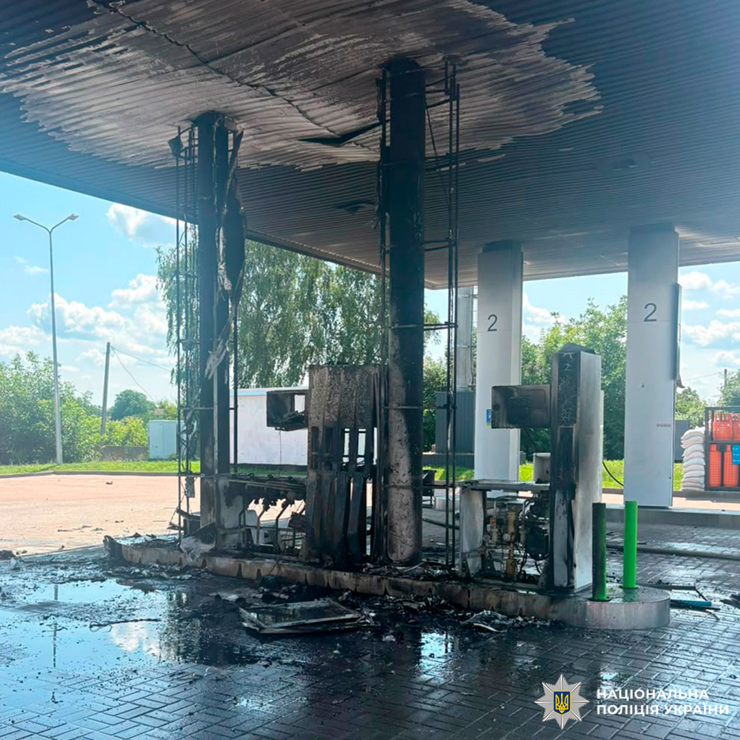 Постраждали п’ятеро людей: поліція документує наслідки ворожого обстрілу по місту Харків