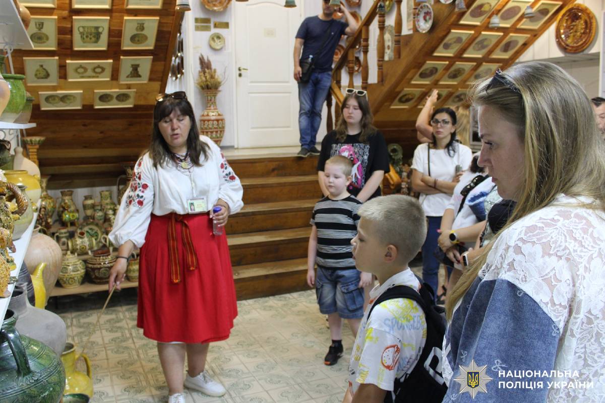 Підтримка ветеранів та родин захисників: поліція Харківщини організувала культурно-просвітницьку поїздку в межах реалізації ветеранської політики