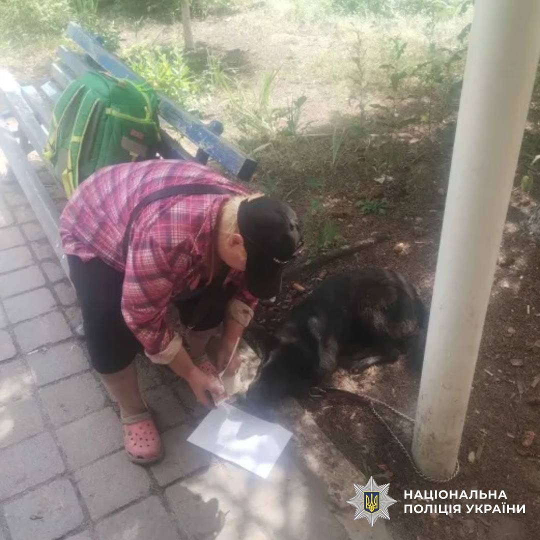 Поліцейські Куп'янщини евакуювали чотирьох жителів із прифронтового села