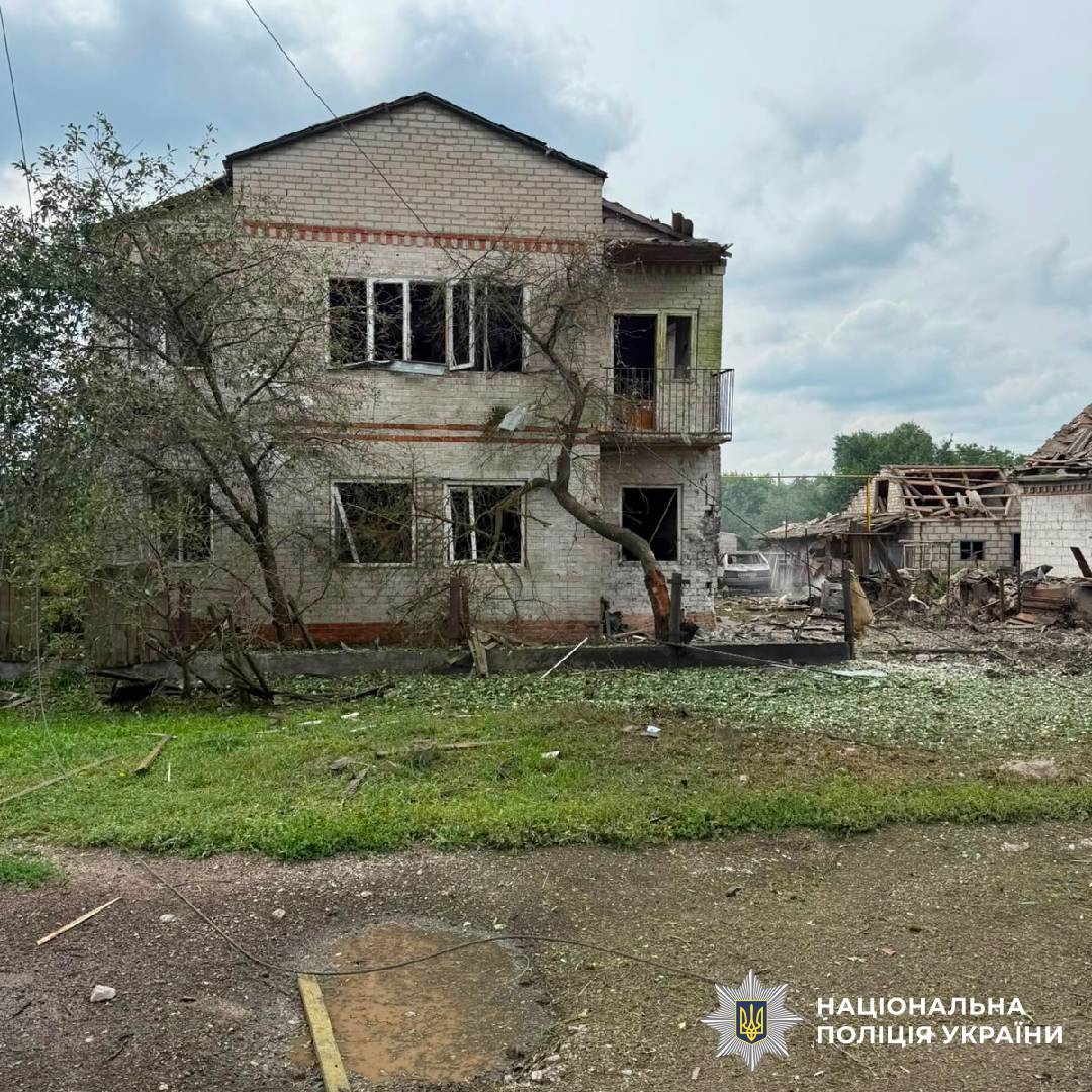 На фото наслідки ворожого обстрілу