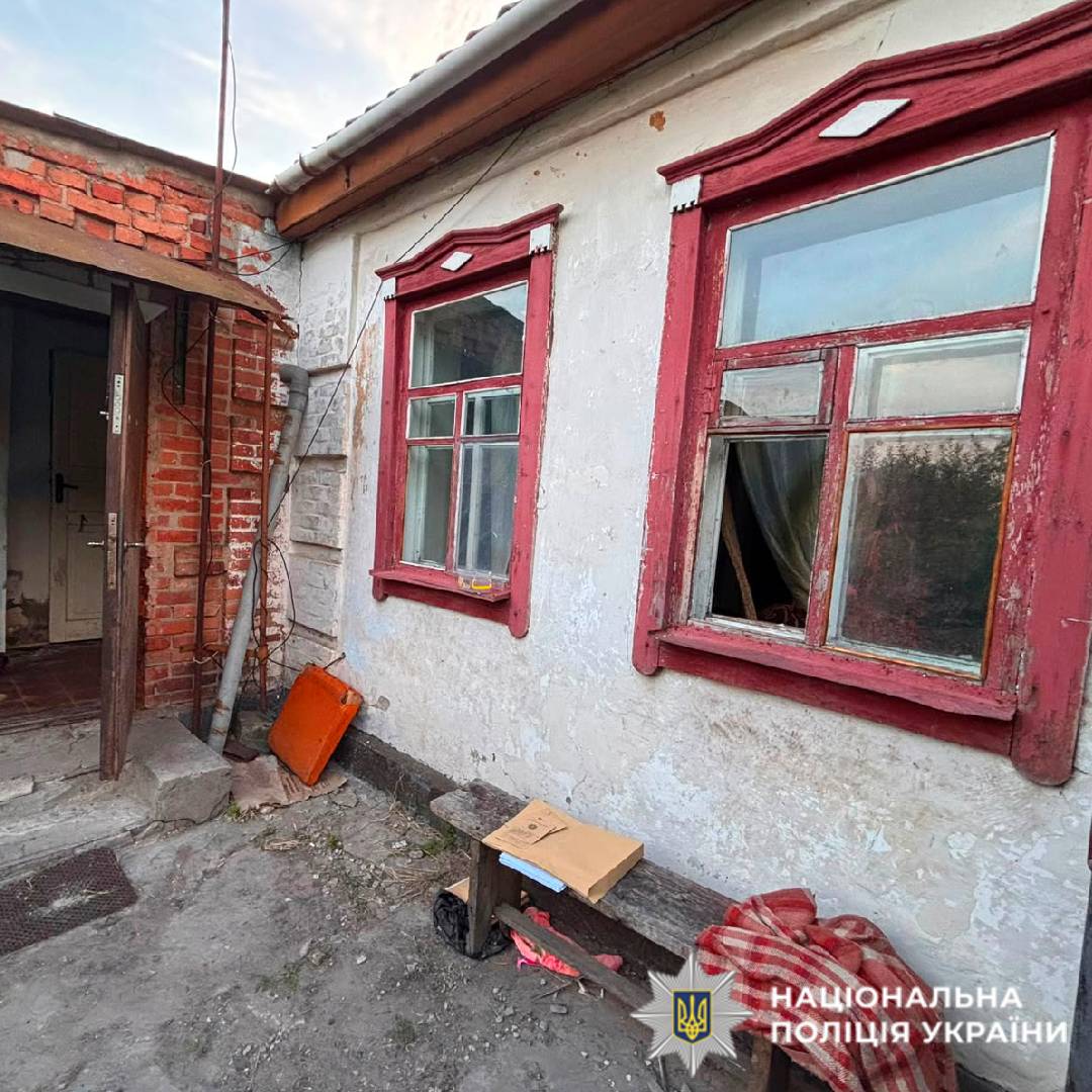 На Харківщині поліцейські оперативно затримали чоловіка, причетного до пограбування літньої жінки