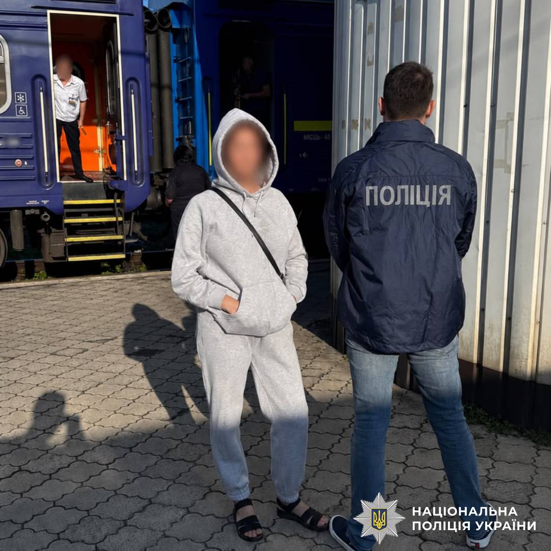 У Харкові поліцейські повідомили про підозру жінці у вербуванні молодих жінок для сексуальної експлуатації