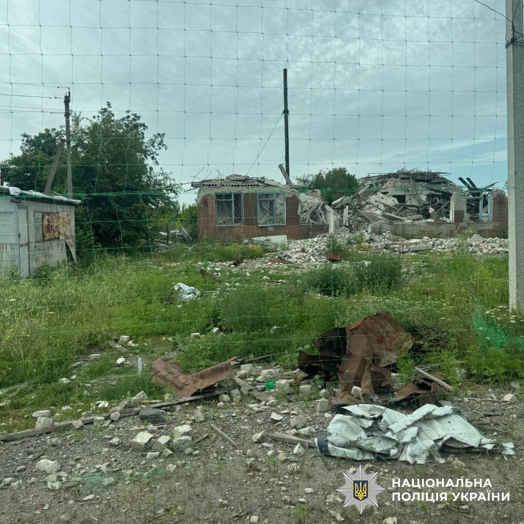 Під обстрілами та загрозою атак FPV-дронів: поліцейські «Білі Янголи» евакуювали 27 жителів Куп’янщини