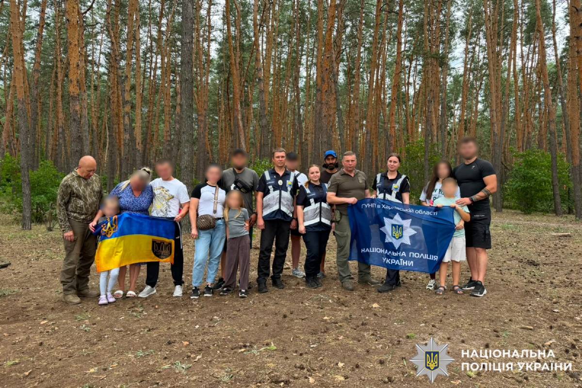 Поранені поліцейські та їхні родини взяли участь у психологічному заході з елементами іпотерапії